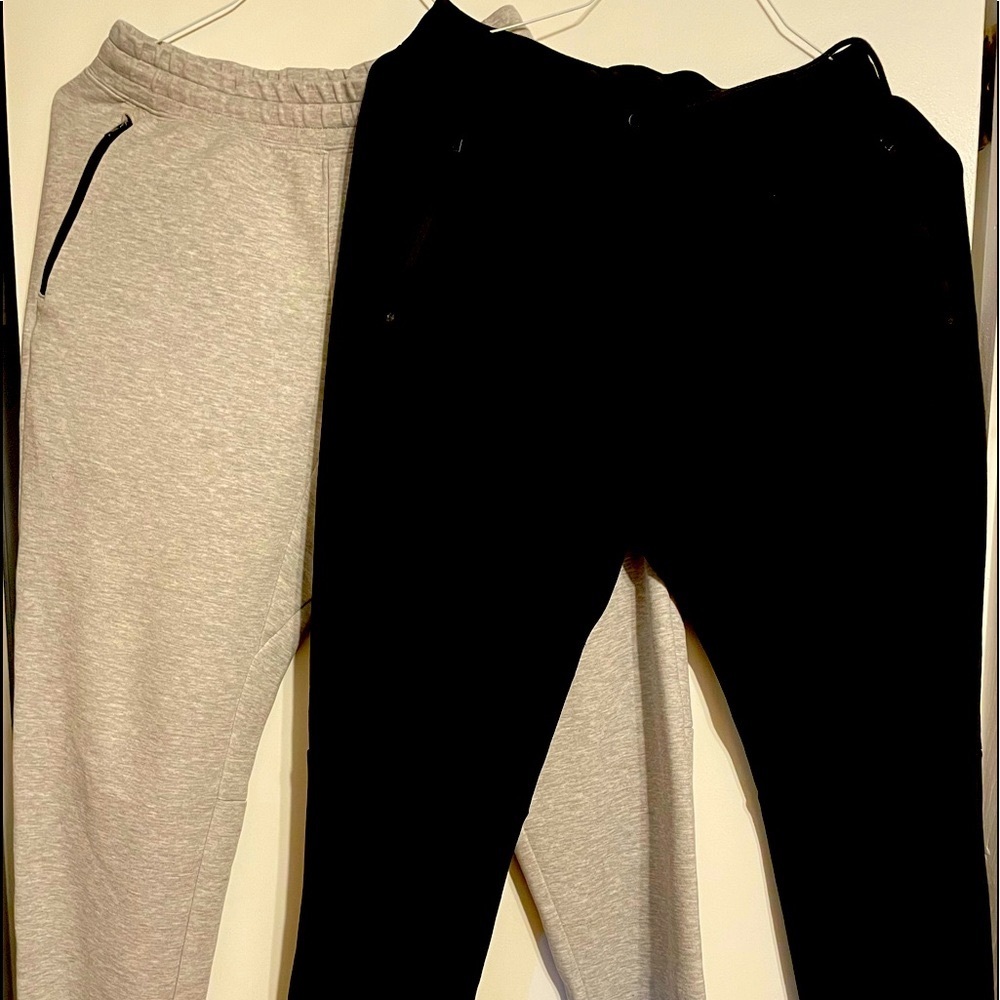2 items-dry fit 🏀 sweat pants great condition, size M